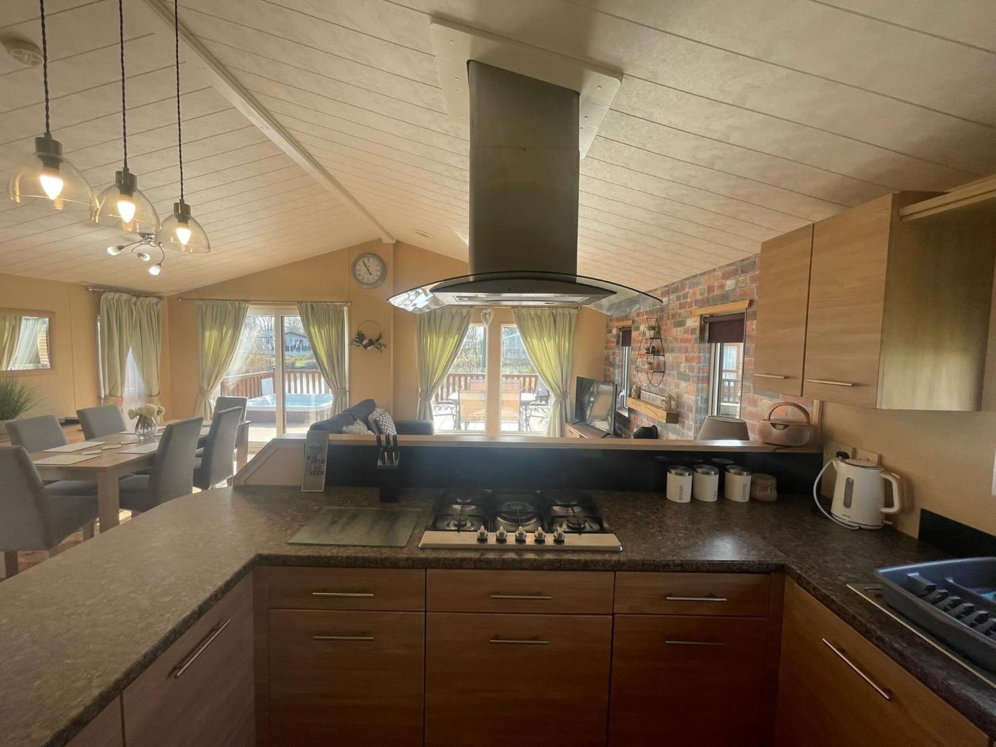 Luxury Lakeside Lodge L1 With Hot Tub Situated At Tattershall Lakes Country Park 外观 照片